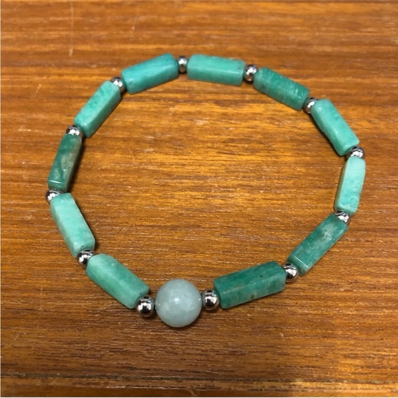 Amazonite stone Bracelet w Sterling silver beads one size Stretchable Bracelet - Picture 6 of 6